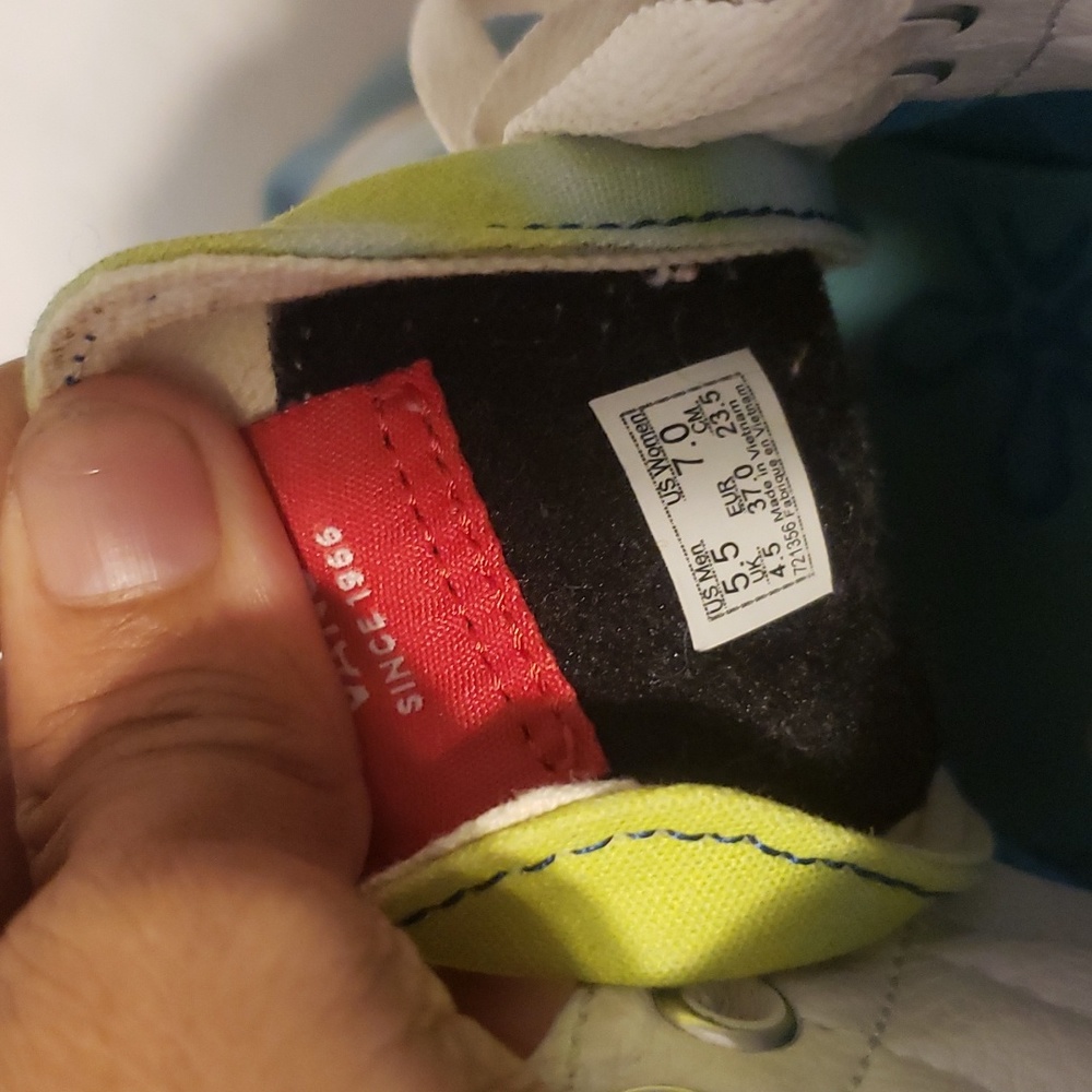 VANS Unisex SPONGEBOB SHOES 5.5 MENS 7 WOMENS - Picture 11 of 11